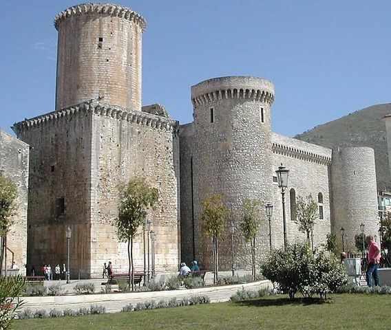 Castello Fondi